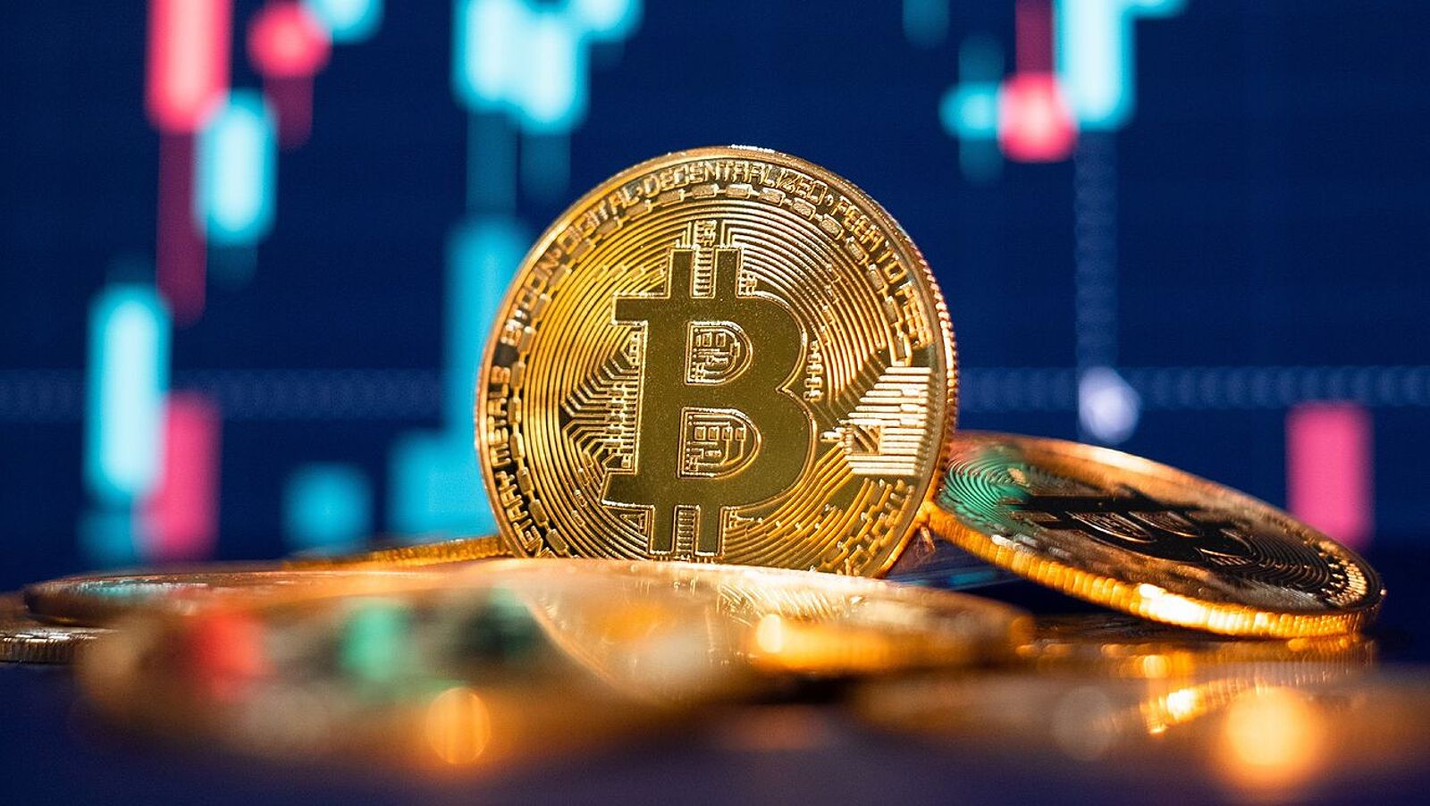 Bitcoin là gì? Cần biết gì về Bitcoin trước khi đầu tư?