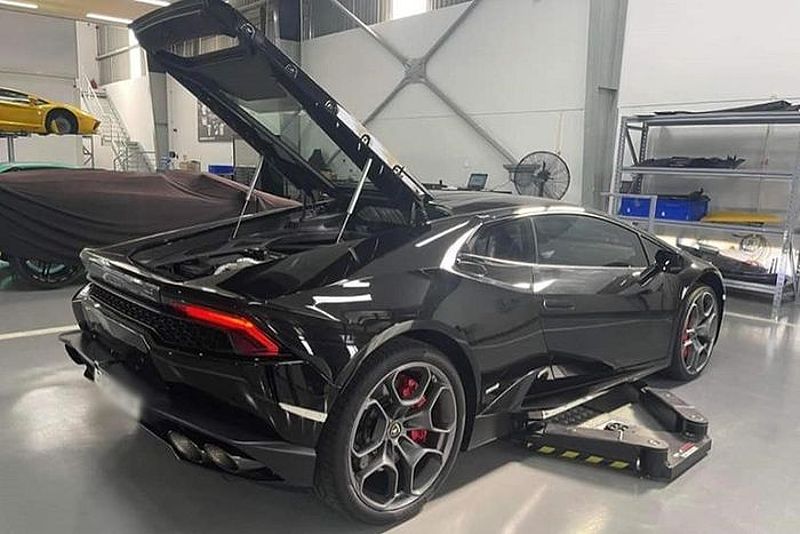 Đại gia Bitcoin sở hữu Lamborghini Huracan LP610-4